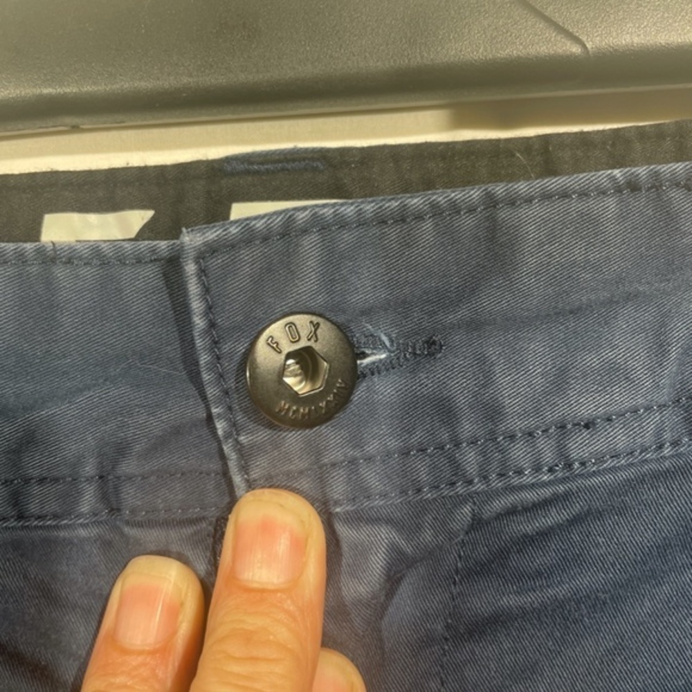 Fox Head Men's Stretch Chino Short Navy Blue Size 36 - Picture 3 of 14
